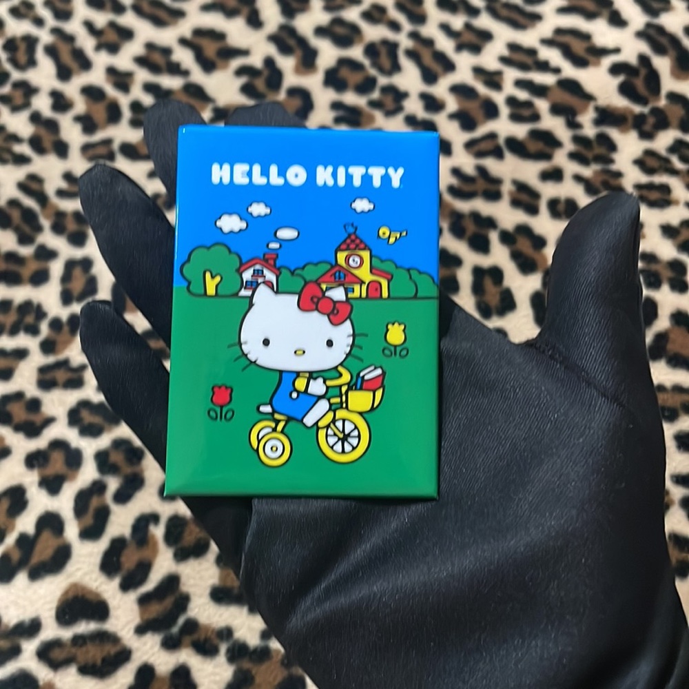 2020 HELLO KITTY Fridge Magnet 💙 Riding Bicycle Cute Cartoon Kawaii Sky Cloud - Picture 4 of 11